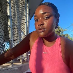 Meet your Posher, Mia